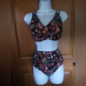 Issummer swimsuits, flowers in muti colors size large